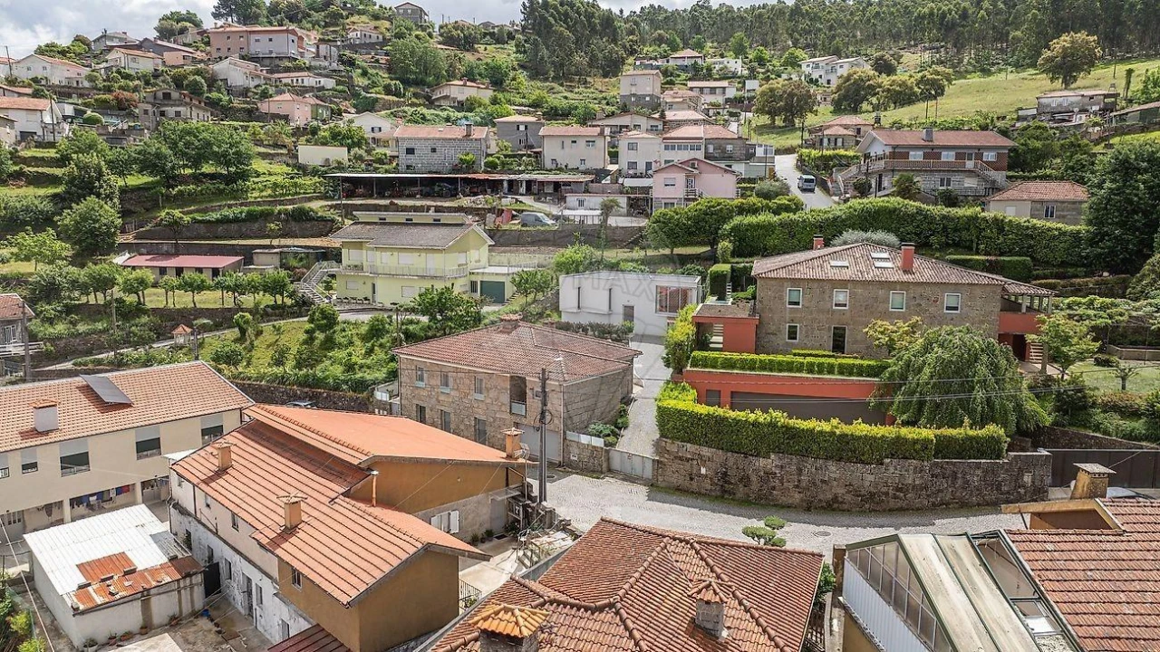 Moradia T3 para Venda em Rebordões Foto 38