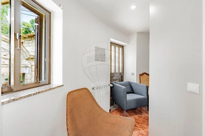Moradia T4 para Venda em Bouro (Santa Maria)