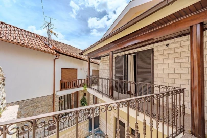 Moradia T4 para Venda em Bouro (Santa Maria)