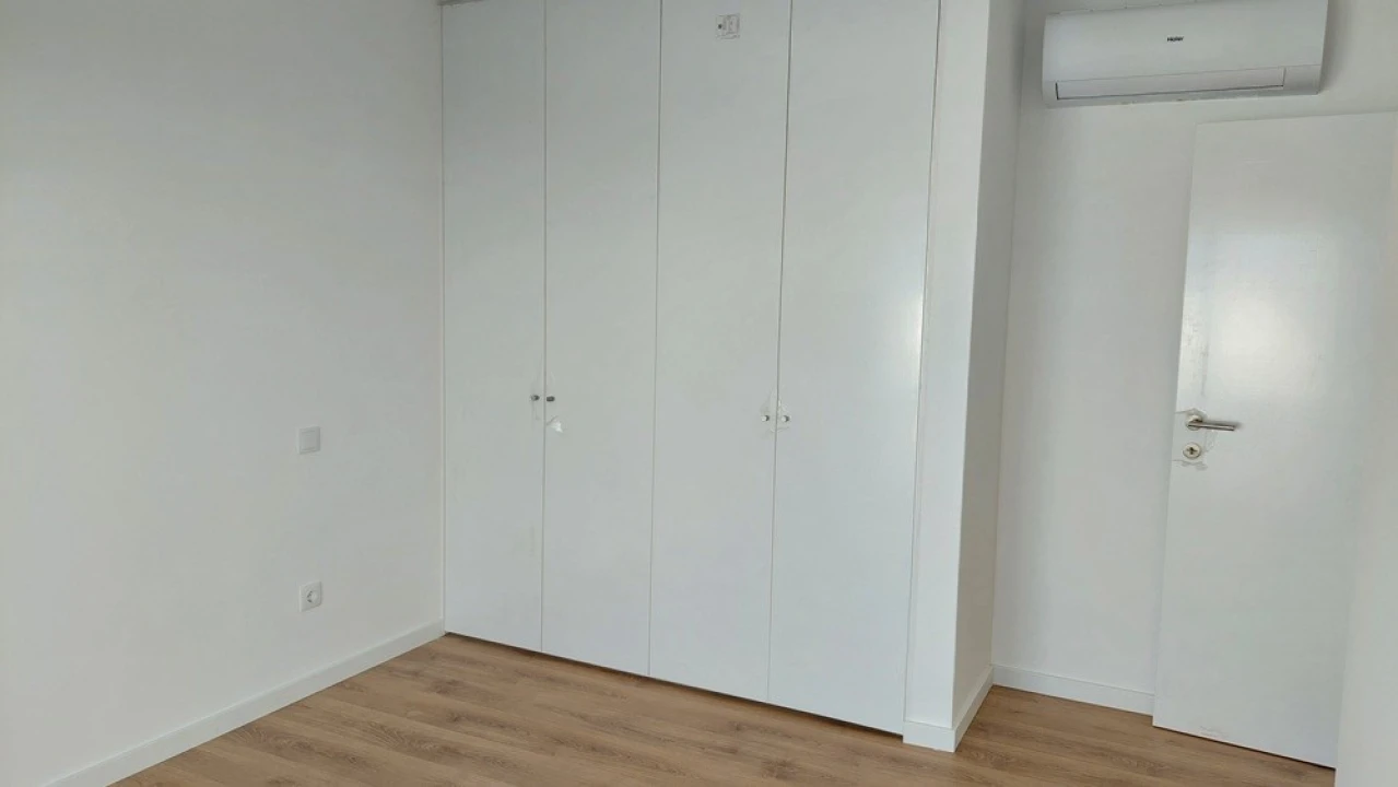 Apartamento T3 para Venda em Parceiros e Azoia Foto 8