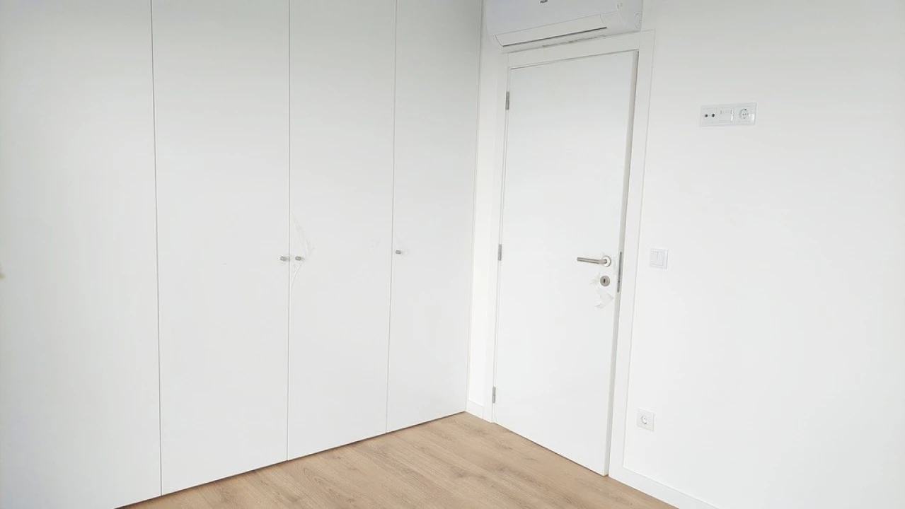 Apartamento T3 para Venda em Parceiros e Azoia Foto 12