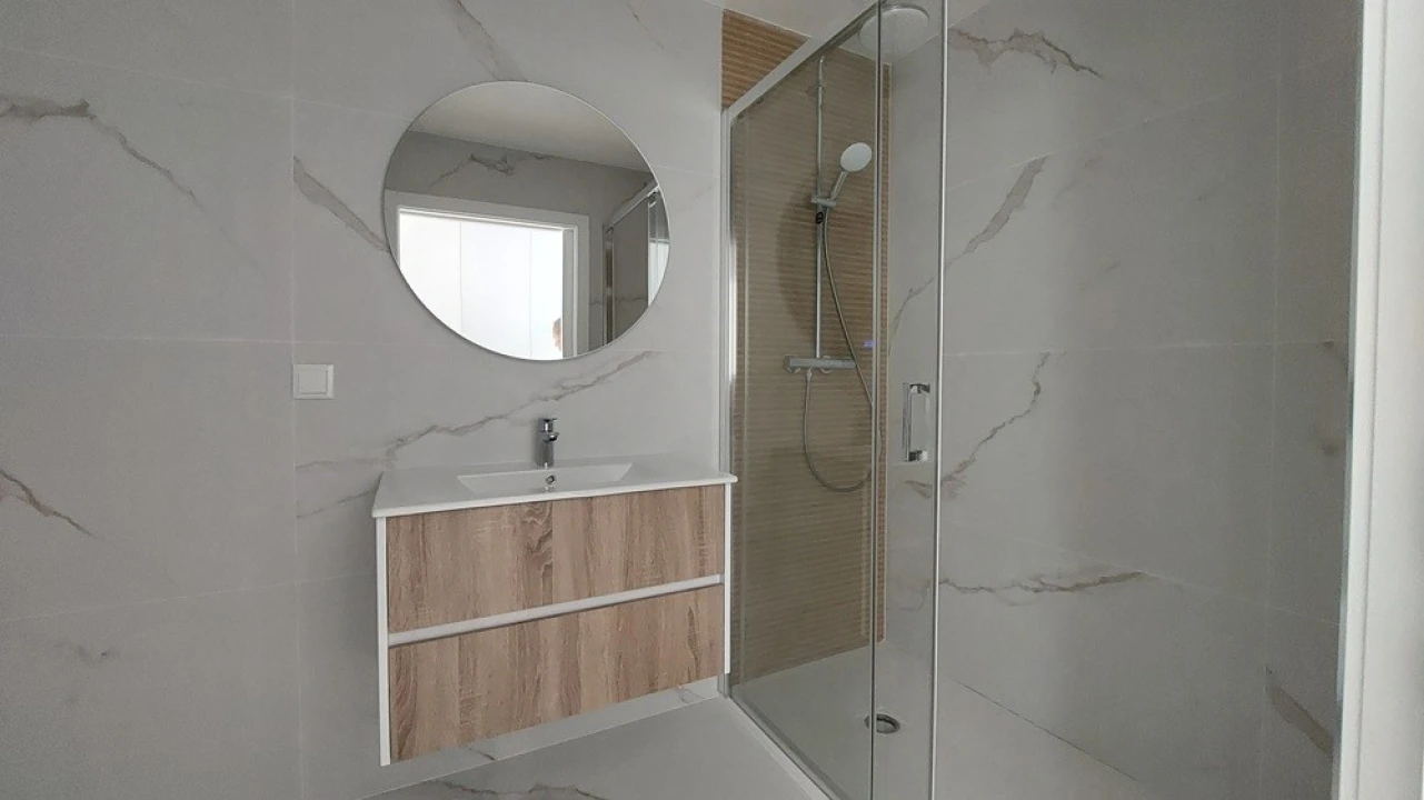 Apartamento T3 para Venda em Parceiros e Azoia Foto 14