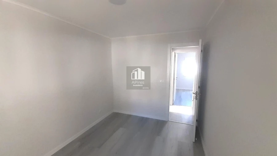 Apartamento T3 para Venda em Laranjeiro e Feijó Foto 15