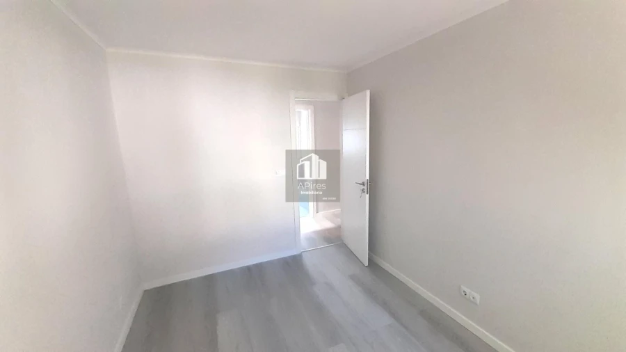 Apartamento T3 para Venda em Laranjeiro e Feijó Foto 14