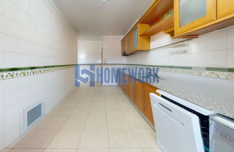 Apartamento T3 para Venda em Barreiro e Lavradio Foto 12