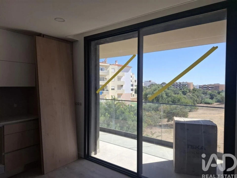 Apartamento T2 para Venda em Portimão Foto 17
