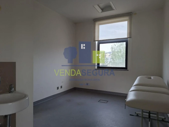 Escritório para Venda em Santo Antonio dos Olivais Foto 12