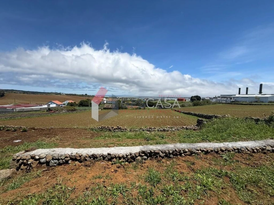 Moradia T1 para Venda em Praia da Vitoria (Santa Cruz) Foto 14