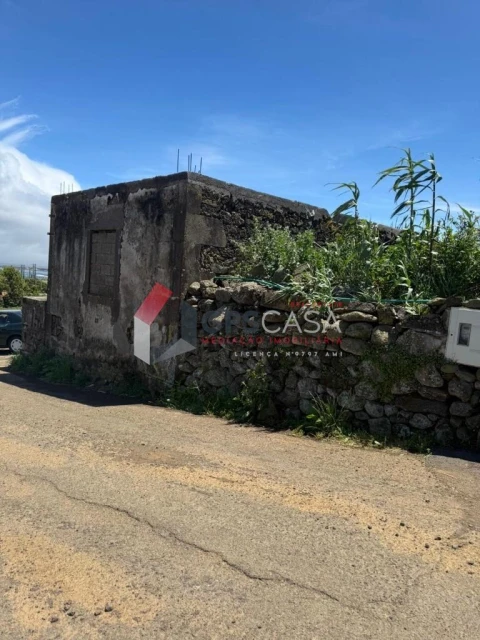 Moradia T1 para Venda em Praia da Vitoria (Santa Cruz)