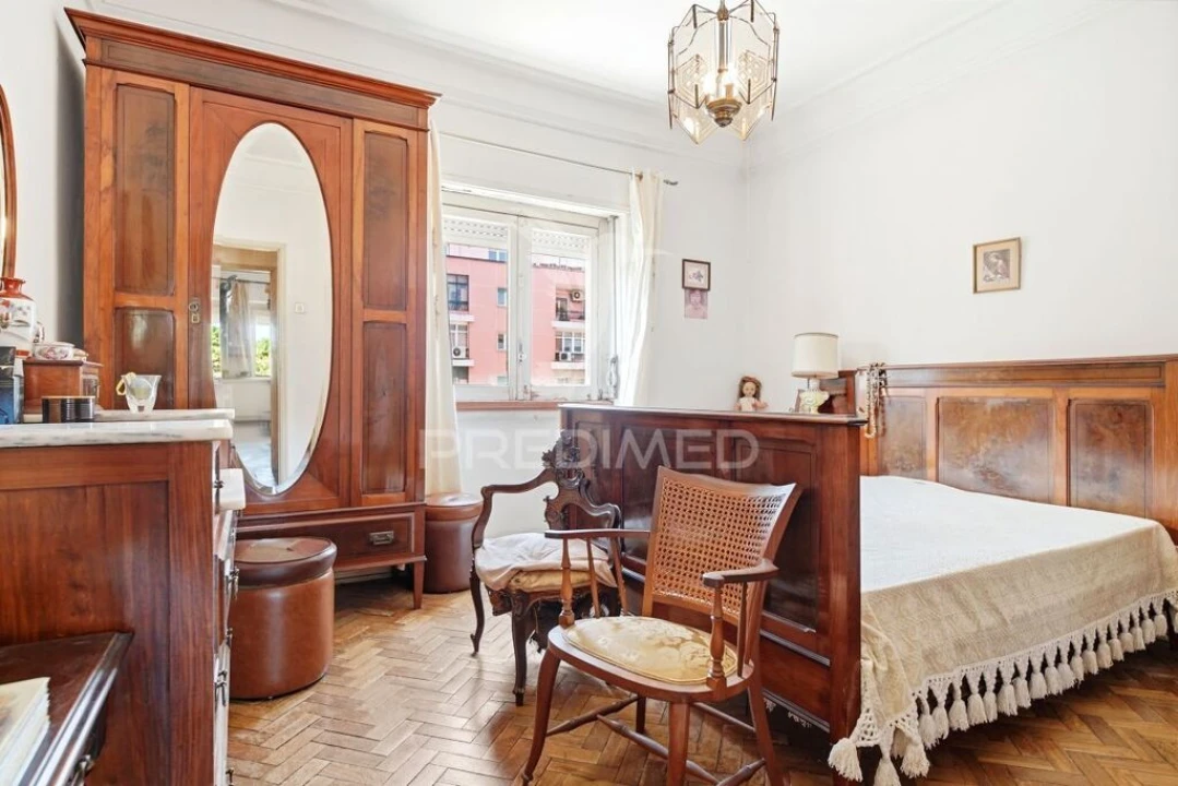 Apartamento T7 para Venda em Areeiro Foto 11