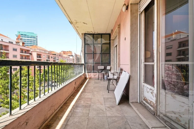Apartamento T7 para Venda em Areeiro Foto 18