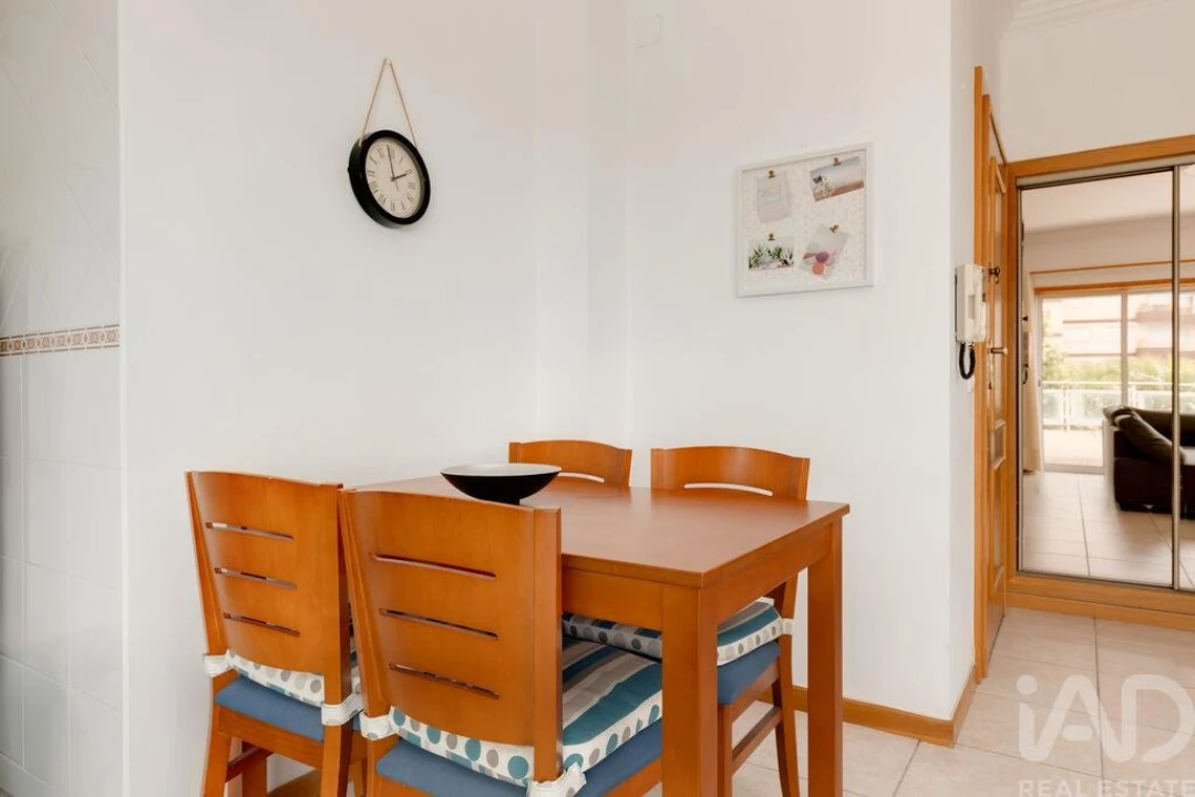 Apartamento T1 para Venda em Buarcos Foto 12