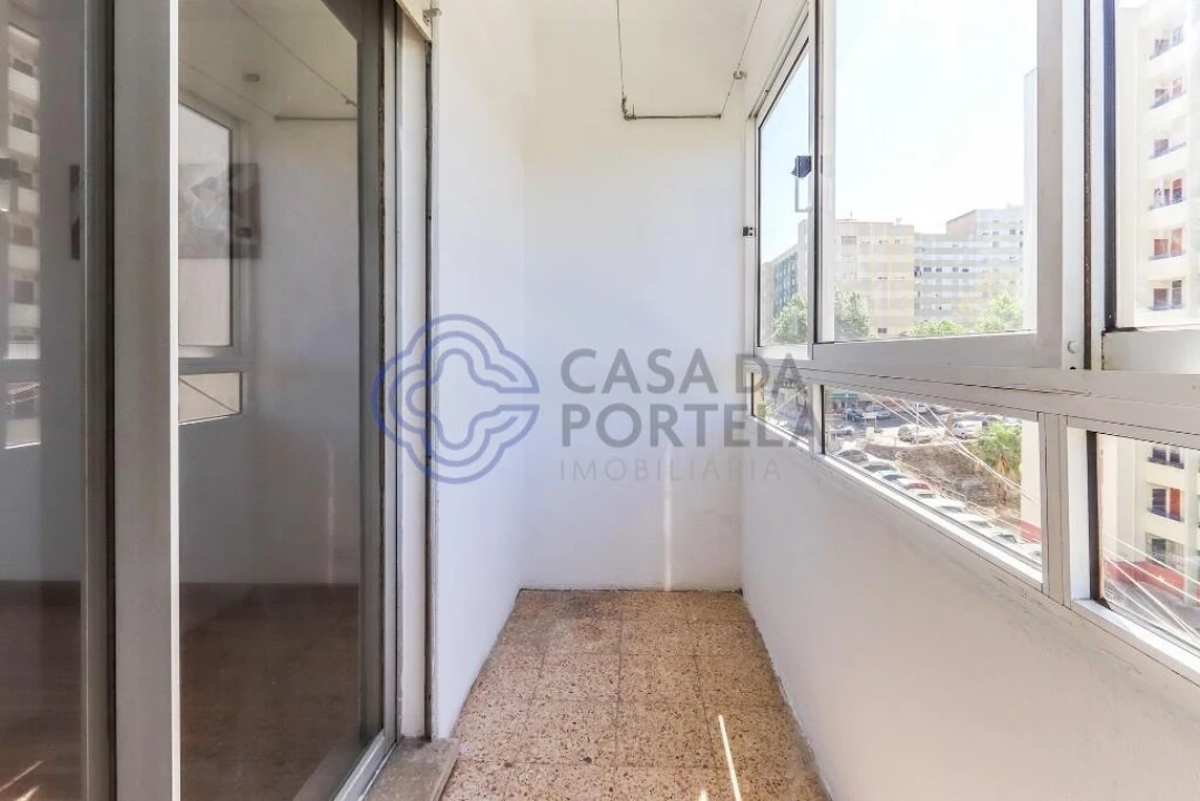 Apartamento T2 para Venda em Santo António dos Cavaleiros e Frielas Foto 23