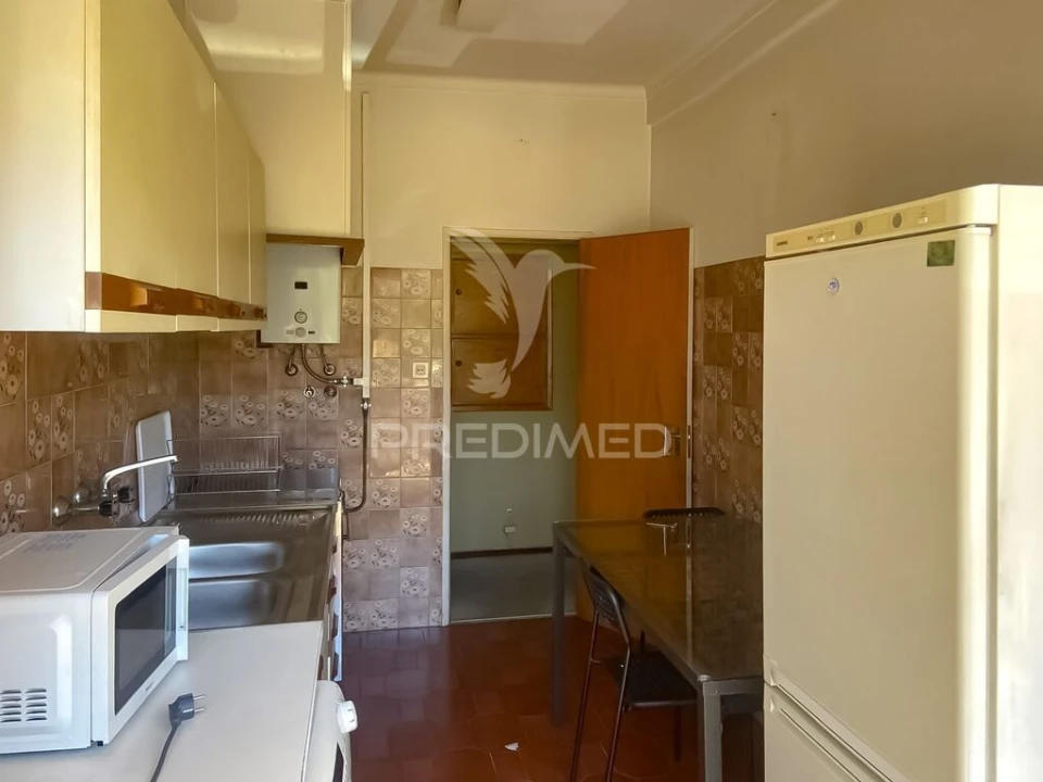 Apartamento T2 para Venda em Massamá e Monte Abraão Foto 10