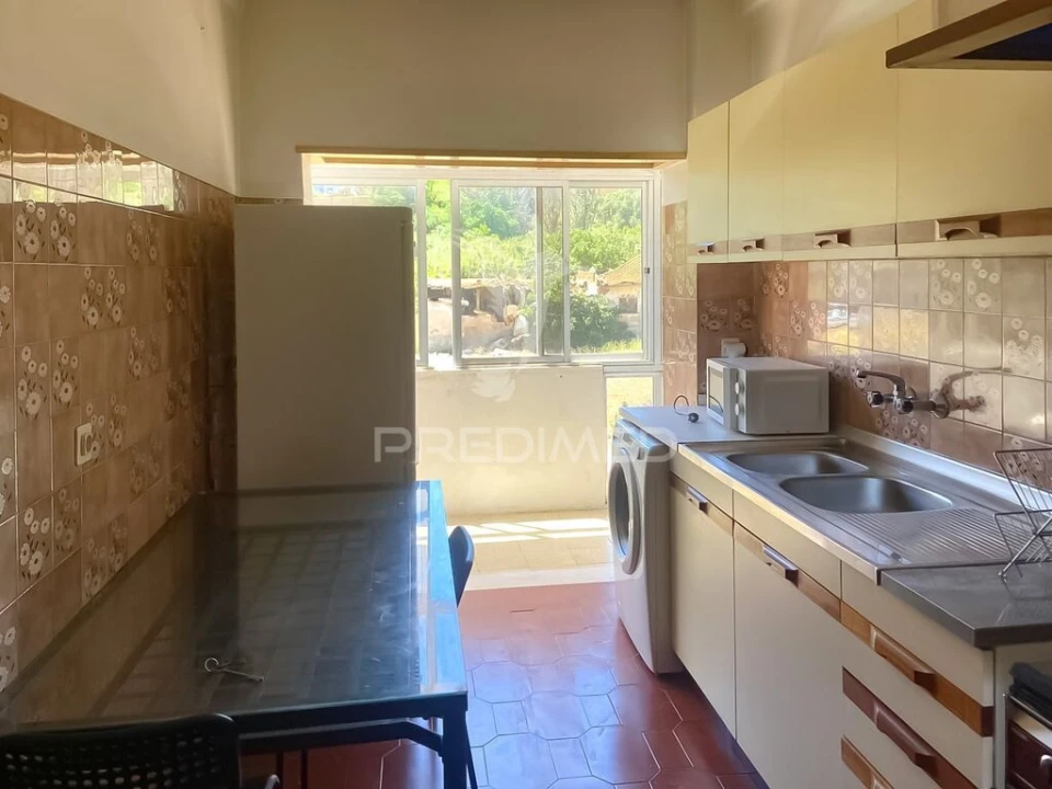 Apartamento T2 para Venda em Massamá e Monte Abraão Foto 1