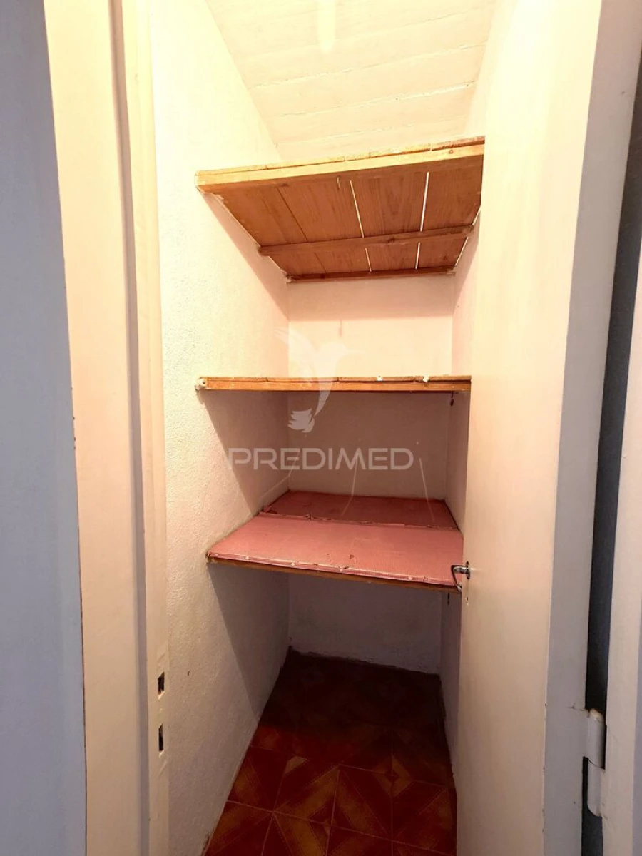Apartamento T3 para Venda em Alvalade Foto 15