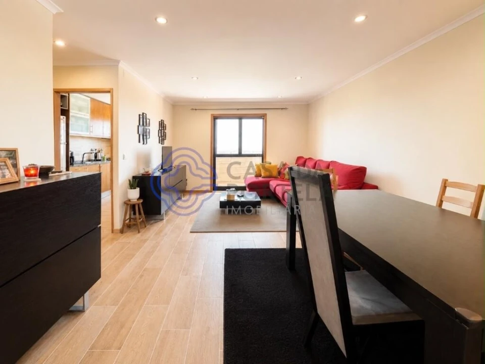 Apartamento T2 para Venda em Mafamude e Vilar do Paraíso Foto 2
