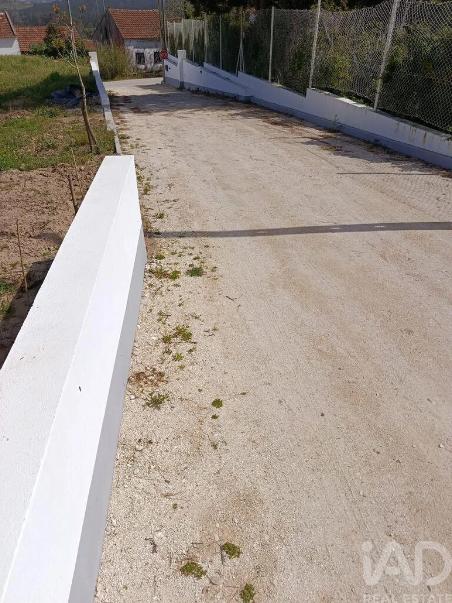 Terreno para Venda em Cela Foto 7