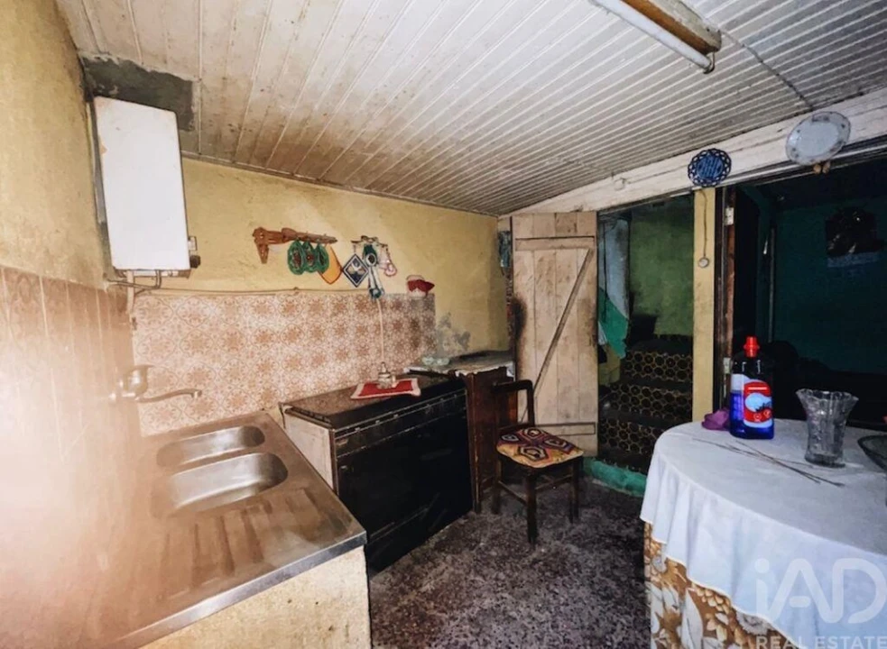 Moradia T2 para Venda em Unhais da Serra Foto 5
