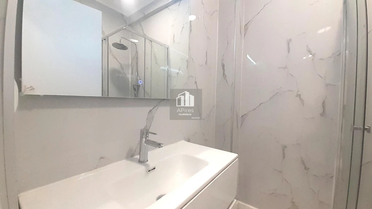 Apartamento T1 para Venda em Venteira Foto 19