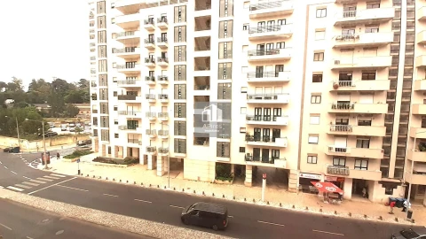 Apartamento T3 para Venda em São Domingos de Benfica