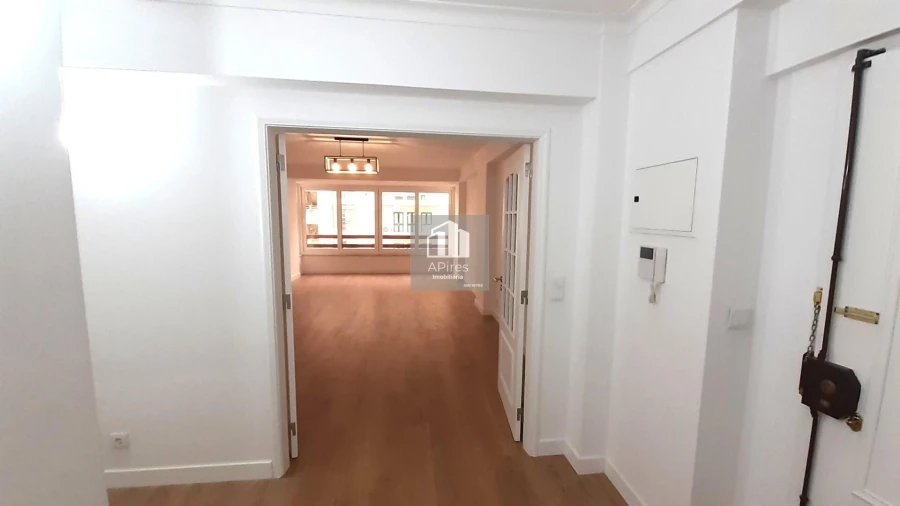 Apartamento T3 para Venda em São Domingos de Benfica Foto 20