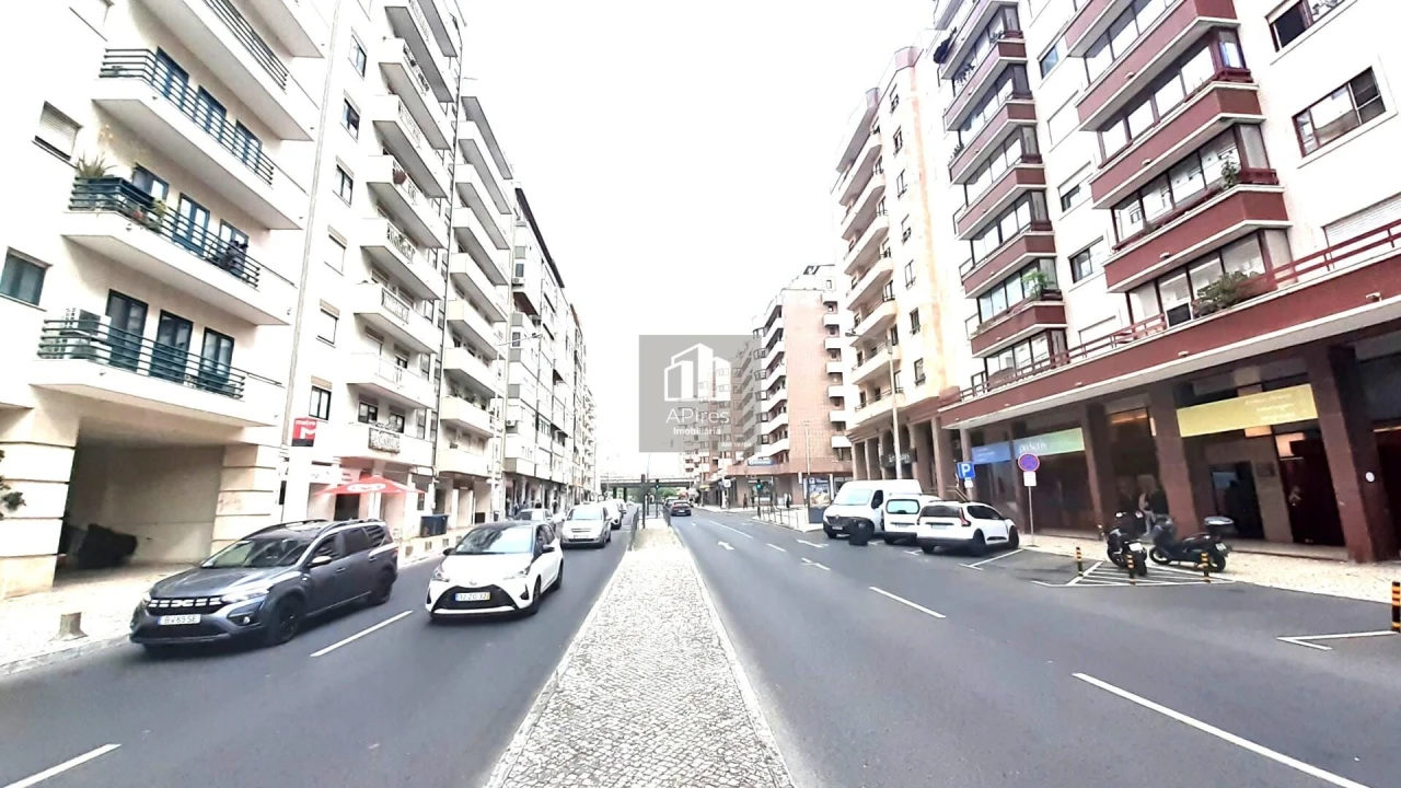 Apartamento T3 para Venda em São Domingos de Benfica Foto 28