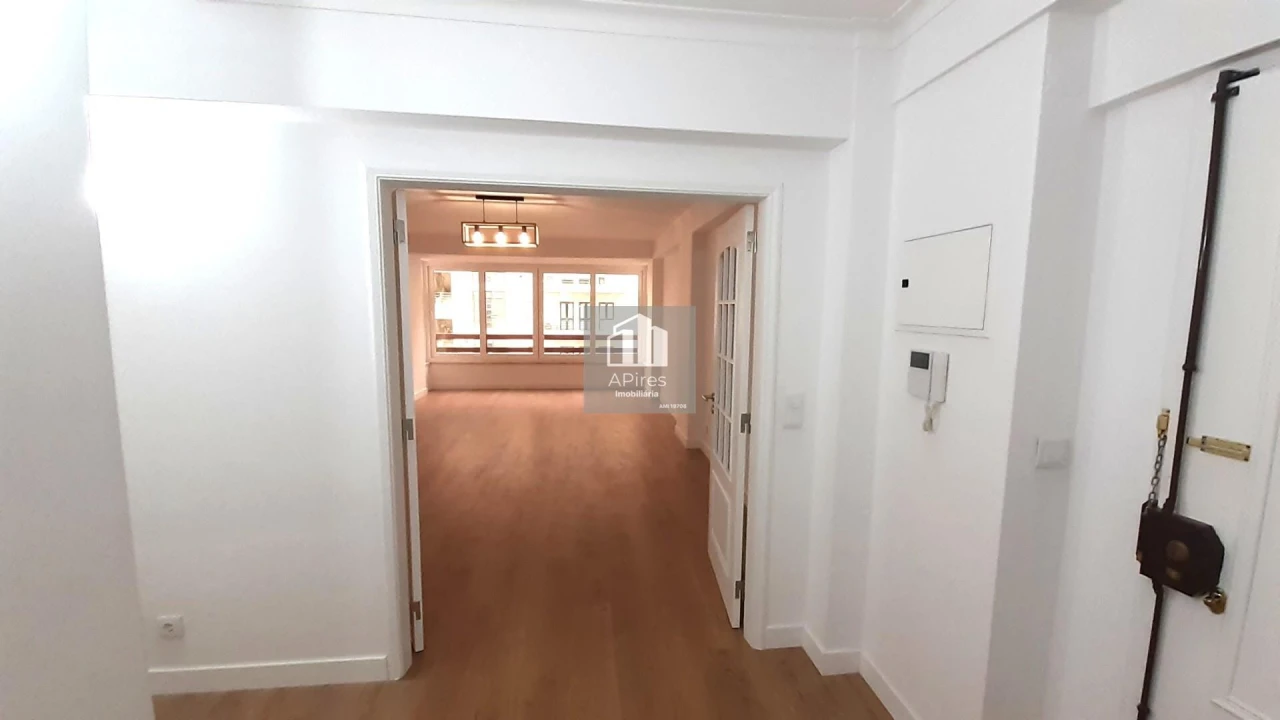 Apartamento T3 para Venda em São Domingos de Benfica Foto 20