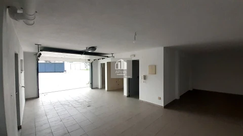Moradia T5 para Venda em Almada, Cova da Piedade, Pragal e Cacilhas