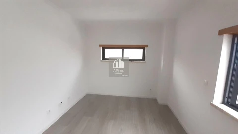 Moradia T5 para Venda em Almada, Cova da Piedade, Pragal e Cacilhas