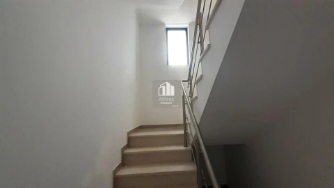 Moradia T5 para Venda em Almada, Cova da Piedade, Pragal e Cacilhas