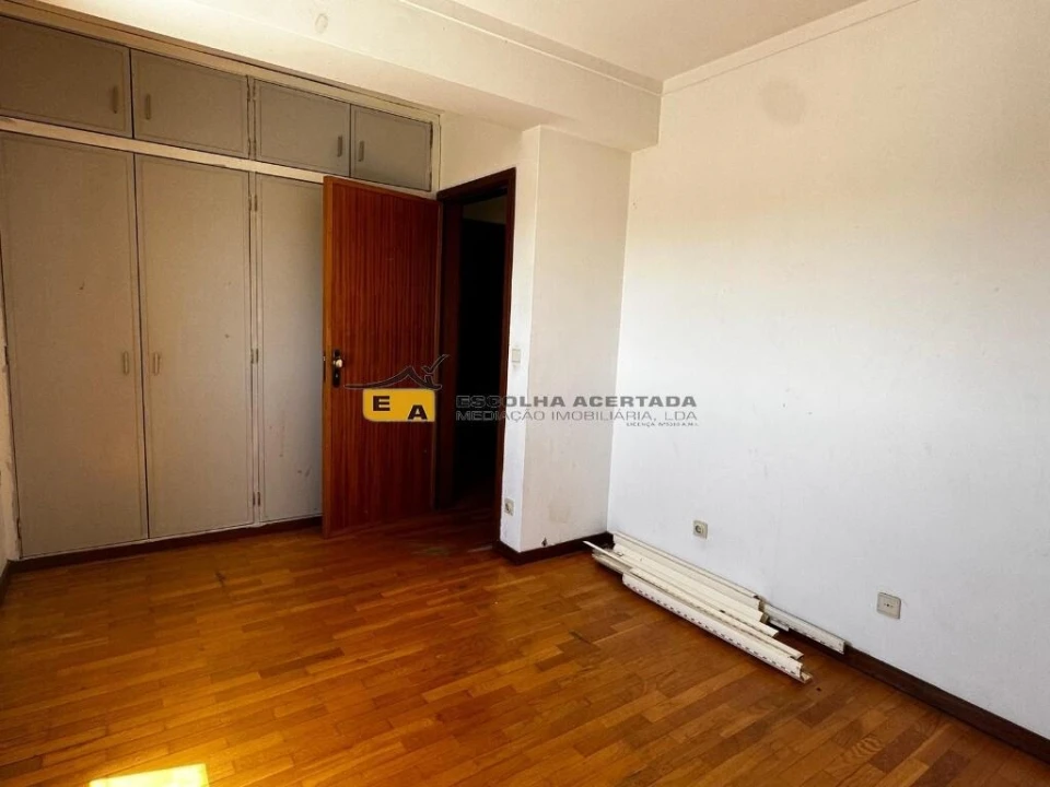 Apartamento T3 para Venda em Fânzeres e São Pedro da Cova Foto 15