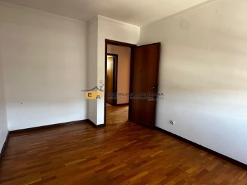 Apartamento T3 para Venda em Fânzeres e São Pedro da Cova