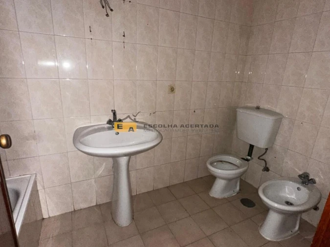 Apartamento T3 para Venda em Fânzeres e São Pedro da Cova Foto 11