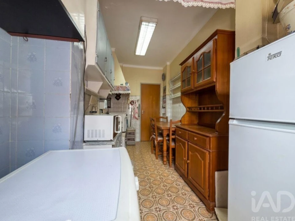 Apartamento T2 para Venda em Amora Foto 6