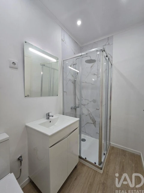 Apartamento T2 para Venda em Loures