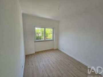 Apartamento T2 para Venda em Loures