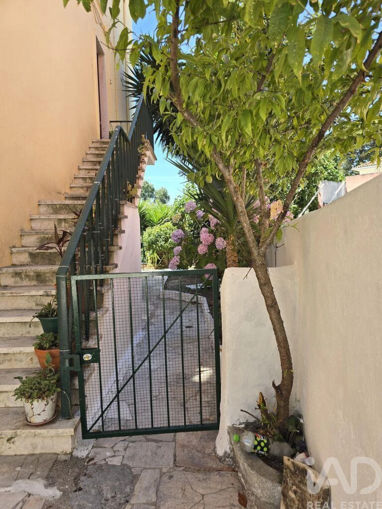Apartamento T2 para Venda em Loures Foto 3
