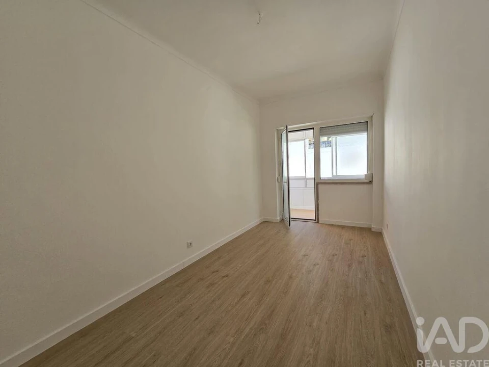 Apartamento T2 para Venda em Loures Foto 20