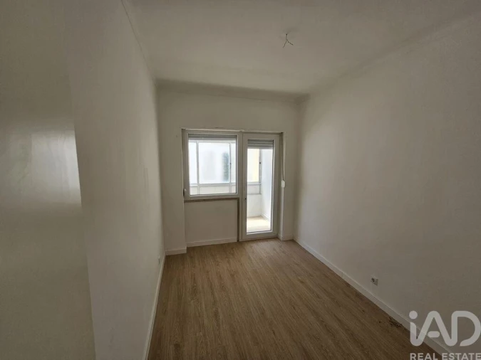 Apartamento T2 para Venda em Loures Foto 21
