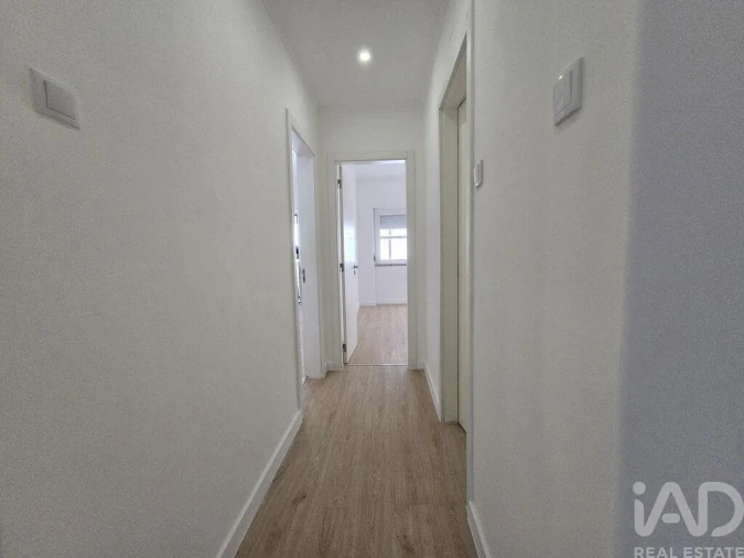 Apartamento T2 para Venda em Loures Foto 10