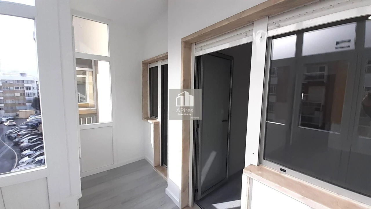 Apartamento T2 para Venda em Oeiras e São Julião da Barra, Paço de Arcos e Caxias Foto 13