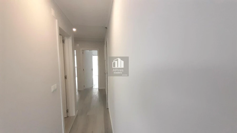 Apartamento T2 para Venda em Oeiras e São Julião da Barra, Paço de Arcos e Caxias Foto 12