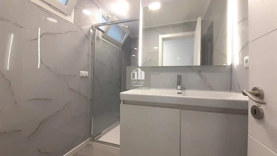 Apartamento T2 para Venda em Oeiras e São Julião da Barra, Paço de Arcos e Caxias Foto 16