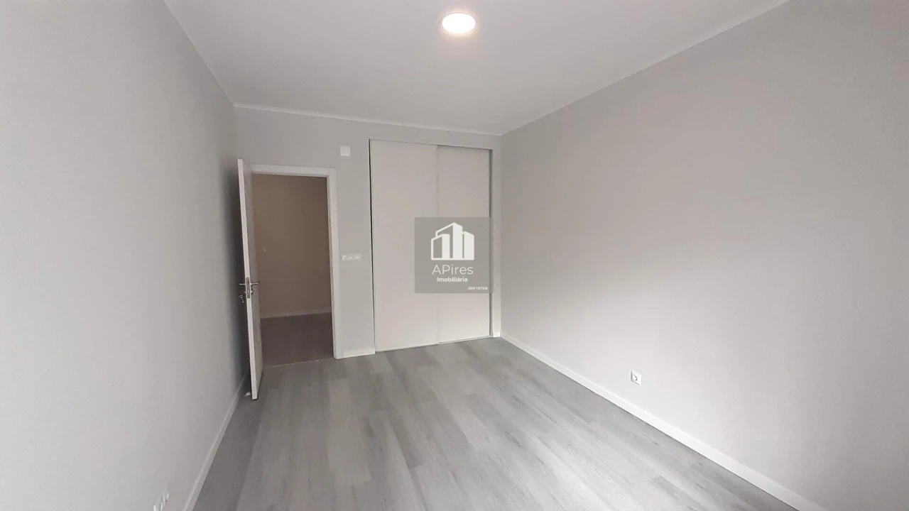 Apartamento T2 para Venda em Oeiras e São Julião da Barra, Paço de Arcos e Caxias Foto 9