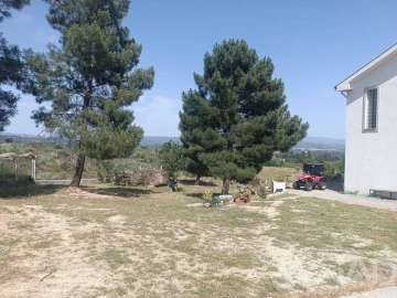 Moradia T5 para Venda em Fradizela