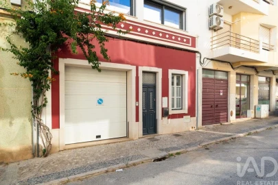 Moradia T3 para Venda em Faro (Sé e São Pedro)