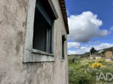 Moradia para Venda em Alvares