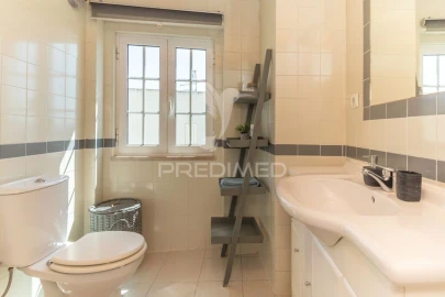 Apartamento T1 para Venda em Santa Maria Maior