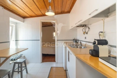 Apartamento T1 para Venda em Santa Maria Maior